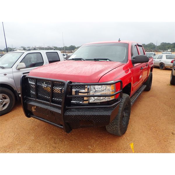2012 CHEVROLET SILVERAOD Z71 Pickup Truck