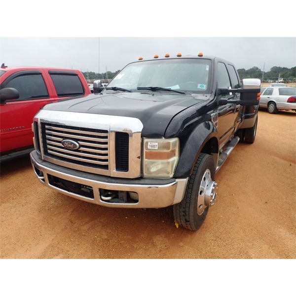 2008 FORD F450 LARIAT Pickup Truck