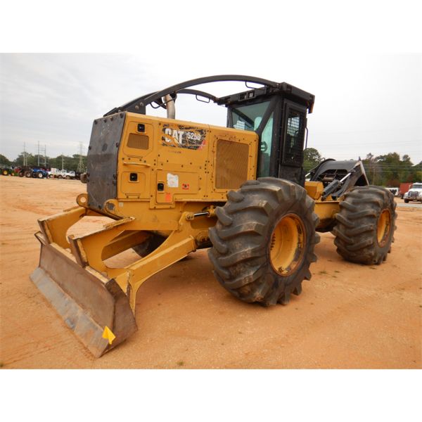 2015 CAT 525D Skidder
