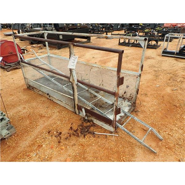 91" MAINTENANCE PLATFORM W/LADDER (B9)