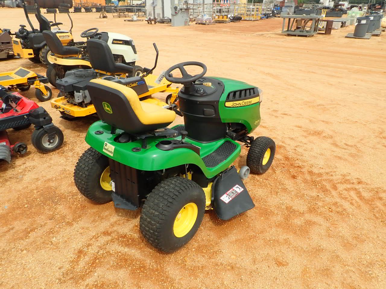 JOHN DEERE D105 Lawn Mower