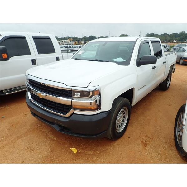 2018 CHEVROLET SILVERADO Pickup Truck