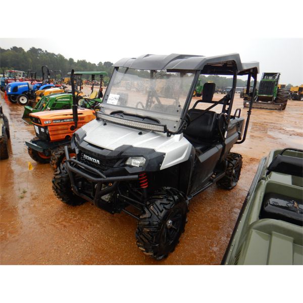 2017 HONDA PIONEER UTV