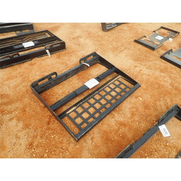 FORKLIFT FRAME (FITS SKID STEER LOADER) (B5)