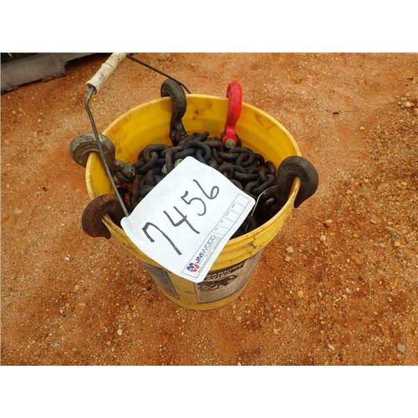 (1) BUCKET CHAINS (B9)