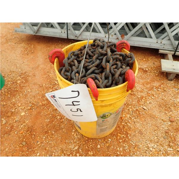 (1) BUCKET CHAINS (B9)