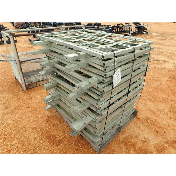 (1) PALLET SIDE RAIL (FITS FLATBED TRUCK) (B9)