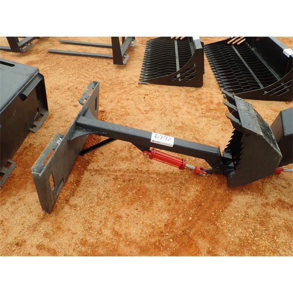 EXCAVATOR ATTACHMENT, 13" WIDE (FITS SKID STEER LOADER) (B5)