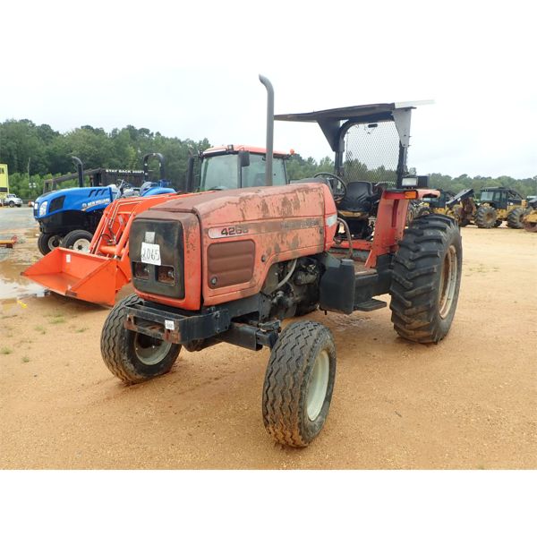 MASSEY FERGUSON 4263 Farm Tractor