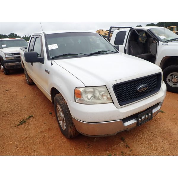 2004 FORD F150 XL Pickup Truck