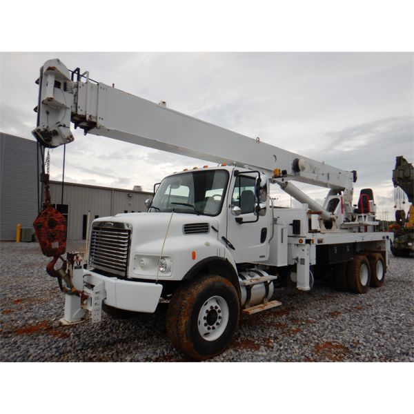 2006 FREIGHTLINER M2 Boom / Crane Truck