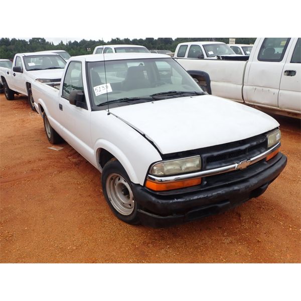 2003 CHEVROLET S10 Pickup Truck