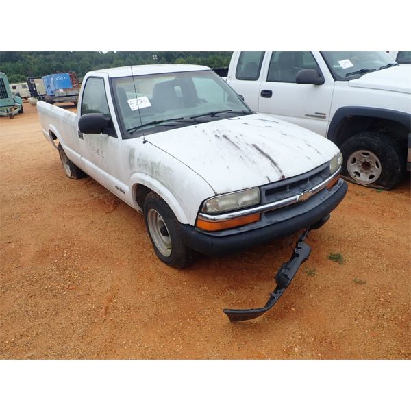 2001 CHEVROLET S10 Pickup Truck