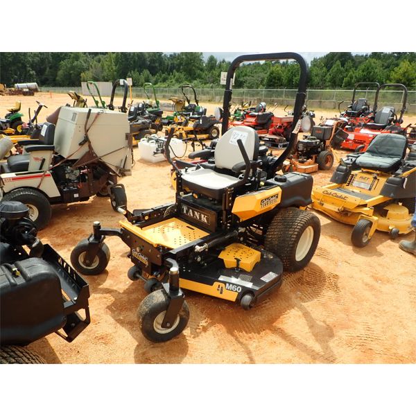 CUB CADET TANK M60 Lawn Mower