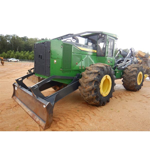 2017 JOHN DEERE 748L Skidder