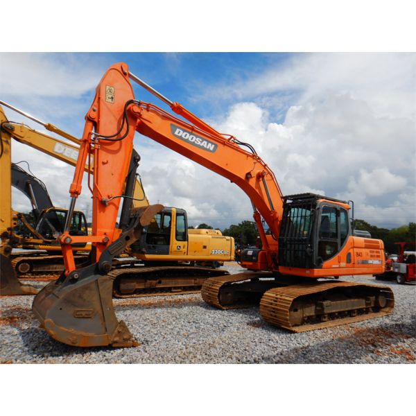 2015 DOOSAN DX225LC-3 Excavator