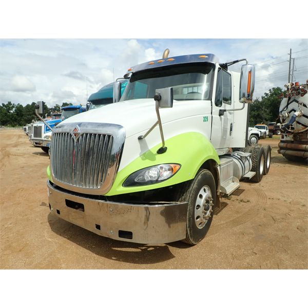 2014 INTERNATIONAL PROSTAR + Day Cab Truck