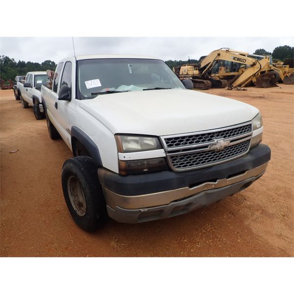 2001 CHEVROLET 2500 Pickup Truck