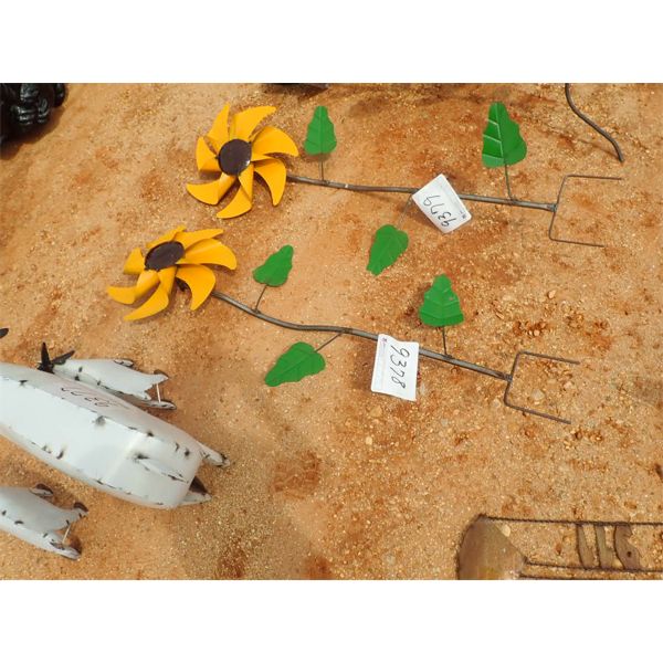 METAL SUNFLOWER WINDMILL  (C6)