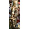 Image 6 : 21BG-A319 GOTHIC STYLE SUIT OF ARMOUR