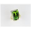 Image 2 : 21CAI-9 PERIDOT & DIAMOND RING