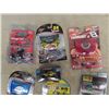 Image 2 : 1/64 Scale Die Cast Toy Race Cars in Packages