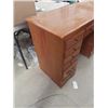 Image 2 : Maple 7 Drawer Desk 31" H x 43" W x 18"D