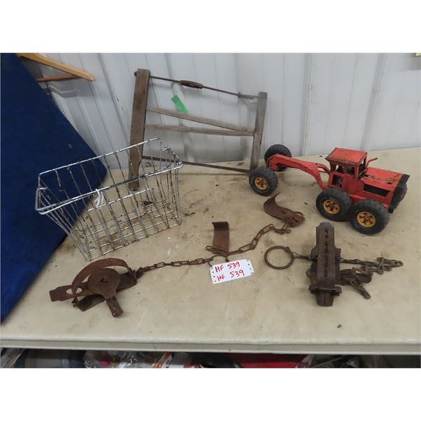 Triumph Trap Co - Trap w Teeth, Victor Trap Basket, Saw, Cow Kickers & More!