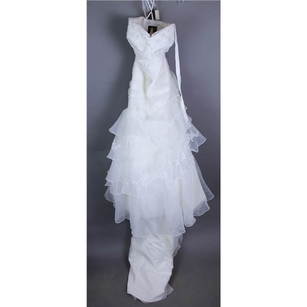 IVORY VENUS DESIGNER BRIDAL GOWN , SIZE 28