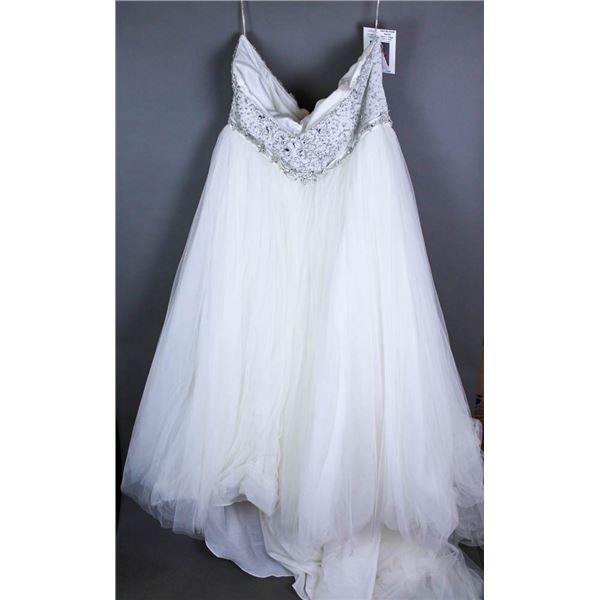 IVORY MAGGIE DESIGNER BRIDAL GOWN , SIZE 28