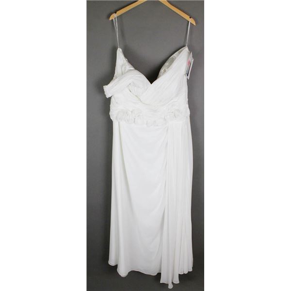 IVORY JOLENE DESIGNER BRIDAL GOWN , SIZE 4XL