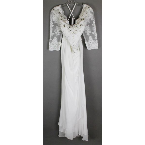 IVORY BONNY DESIGNER BRIDAL GOWN , SIZE 16