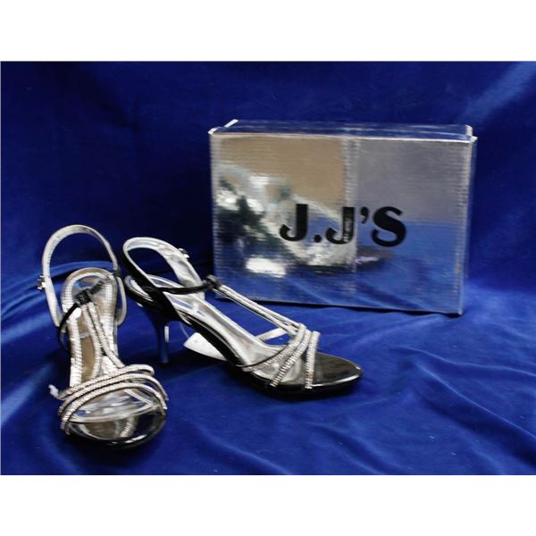 BLACK & SILVER DRESS SANDALS - SIZE 38 BY J.JAY'S