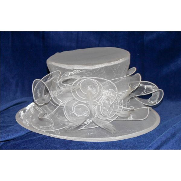 MITCHELL SHEER WHITE PACKABLE HAT-ADJUSTABLE SIZE