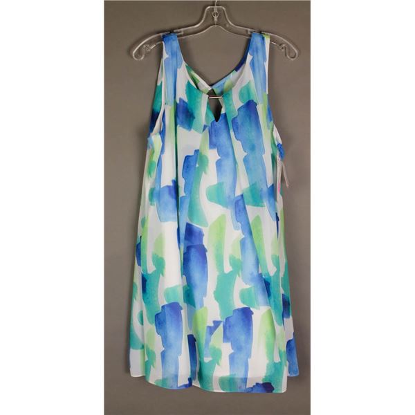 WHITE/ BLUE & GREEN CARTISE FORMAL DESIGNER DRESS