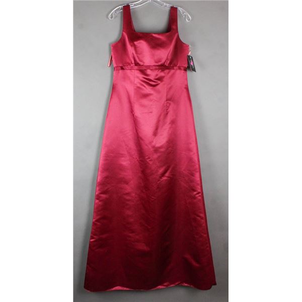 CRANBERRY VENUS FORMAL DESIGNER DRESS SIZE 14