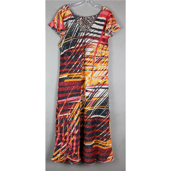 RED/ BLACK/ WHITE CARIBBEAN PACIFIC FORMAL DRESS;