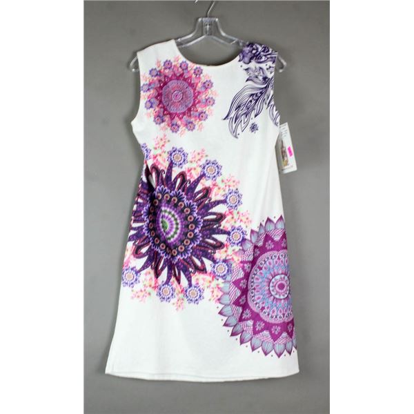 WHITE/ PURPLE MANDALA PAPILLION FORMAL DESIGNER