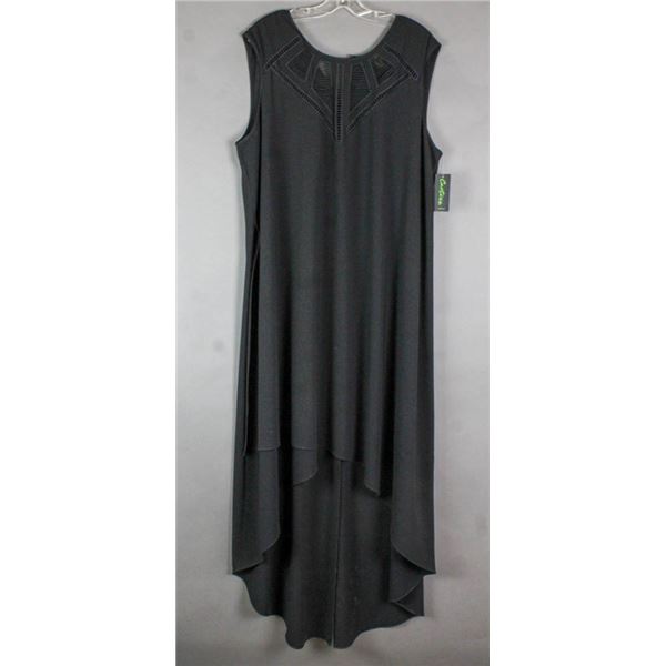 BLACK CARTISE FORMAL DESIGNER DRESS; SIZE 20