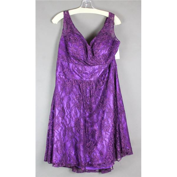 PLUM PURPLE LACE VENUS FORMAL DESIGNER DRESS;