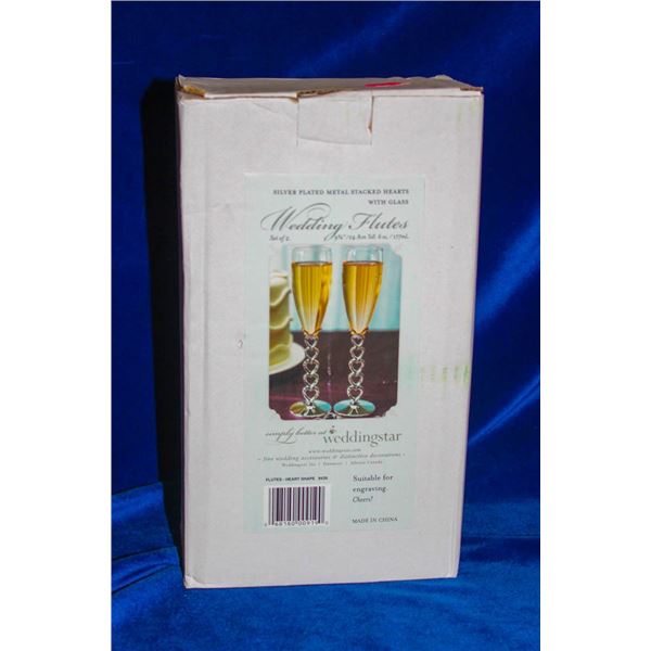 SET OF 2 METAL STACKED HEARTS W/ GLASS WEDDING