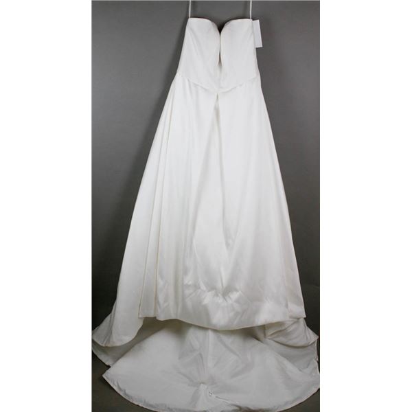 BONE STELLA YORK BRIDAL DESIGNER GOWN;
