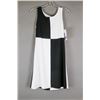 Image 1 : BLACK & WHITE SQUARE PATCH CARTISE DESIGNER DRESS;