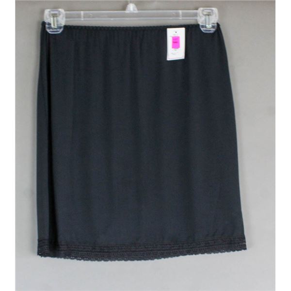 PATRICIA LINGERIE DRESS SLIP- BLACK; SIZE SMALL