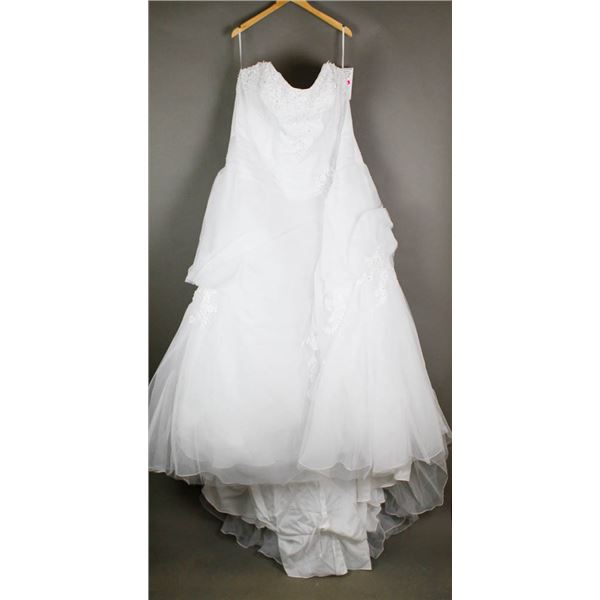 WHITE BONNY EMBROIDERED BRIDAL DESIGNER GOWN;