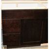Image 1 : SINK VANITY BASE CAB 30" WIDE WITH BANK DRWS ON