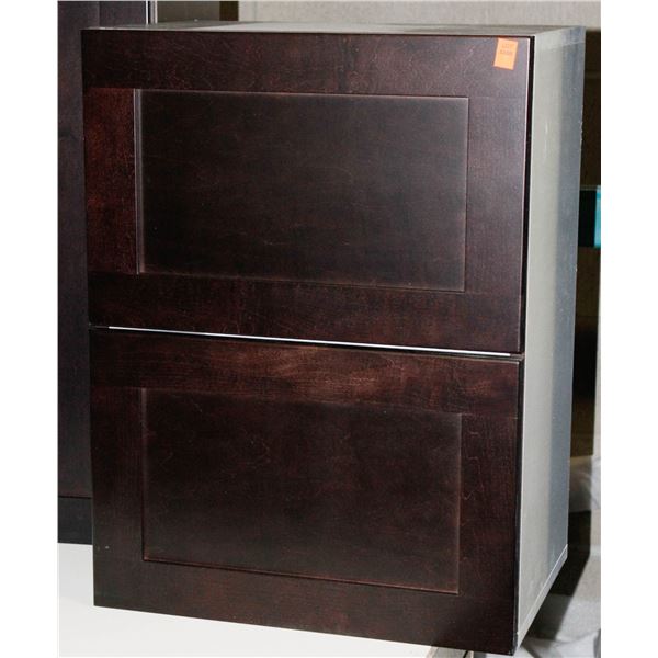 WALL CAB 24" W X 18" H C/W 2 DOORS