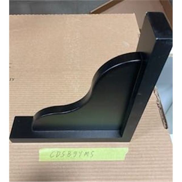 LOT OF TWO 1.5"W X 9"D X 9"H ONE PIECE DINING