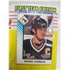 Image 2 : Mario Lemieux Figure and Trading Card
