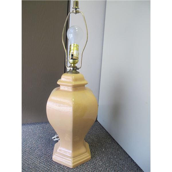 Nude / peach lamp